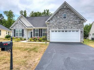 8354 E Lord Botetourt Loop, New Kent, VA 23124