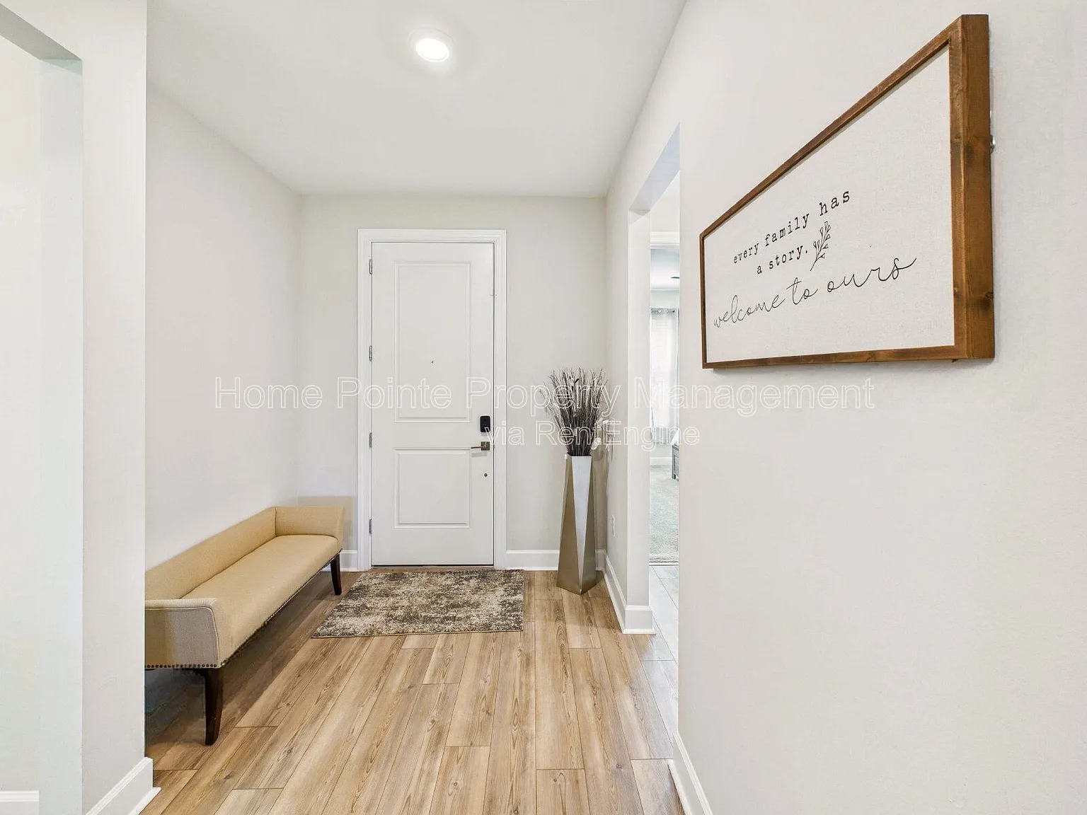 3 bed, 2.0 bath, 2010 sqft, $3,495 — Photo 3
