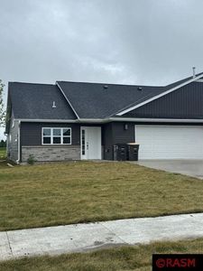 104 E Connie Ln, Eagle Lake, MN, 56024