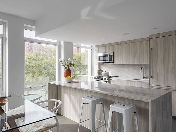 2nd image of 375 W 123rd St #4B