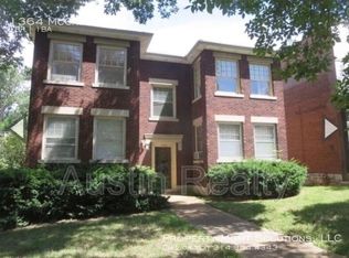 1364 McCausland Ave APT 2S, Saint Louis, MO 63117