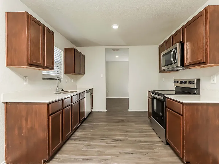 5523 Degan Way — Photo 9