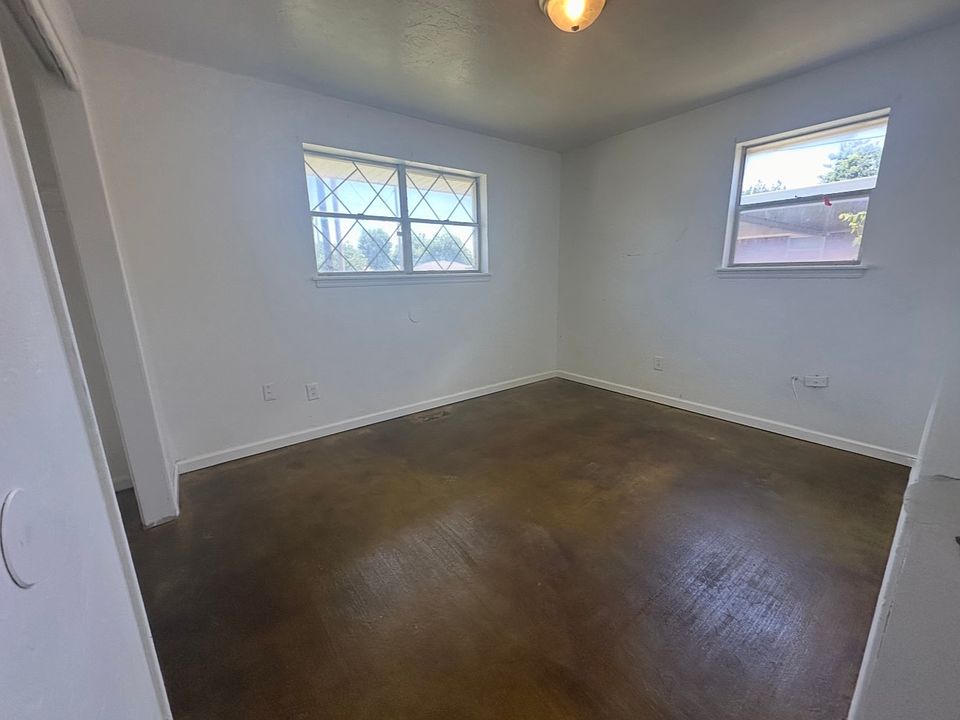 1st image of 6405 S McKinley Ave