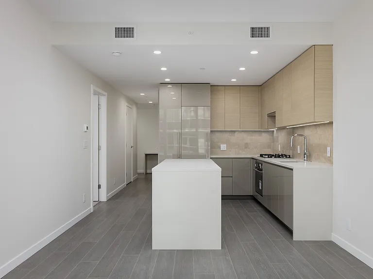 2108 Gilmore Ave #4706 — Photo 4