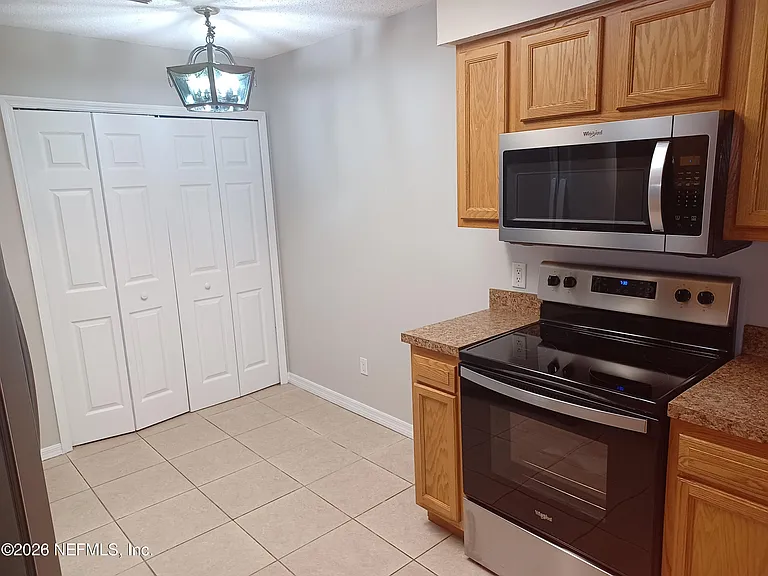 5860 Liska Dr — Photo 9