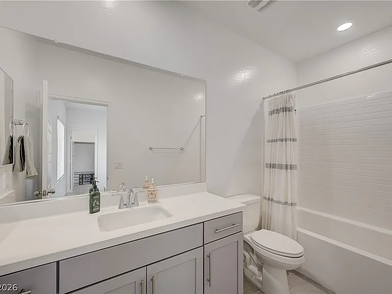 600 N Carriage Hill Dr #2084 — Photo 33
