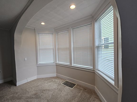 Bay Window Area
