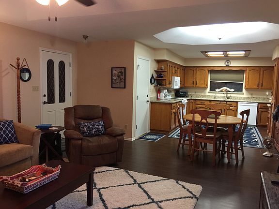 3rd image of 4316 N Missouri St