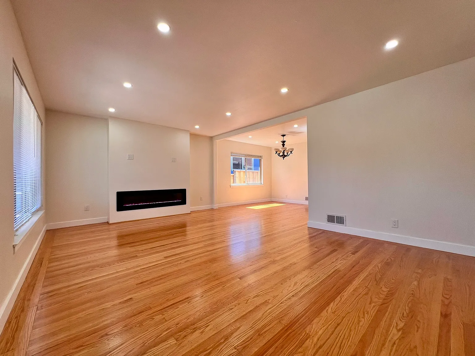 3 bed, 1240 sqft, $5,300 — Photo 2
