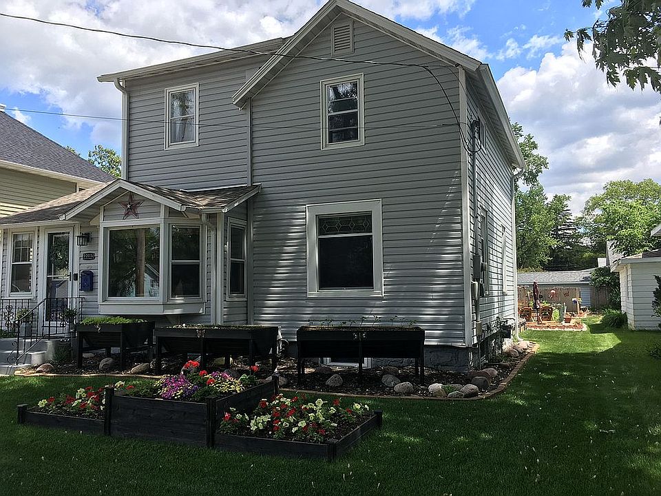 2nd image of 1011 Lincoln St