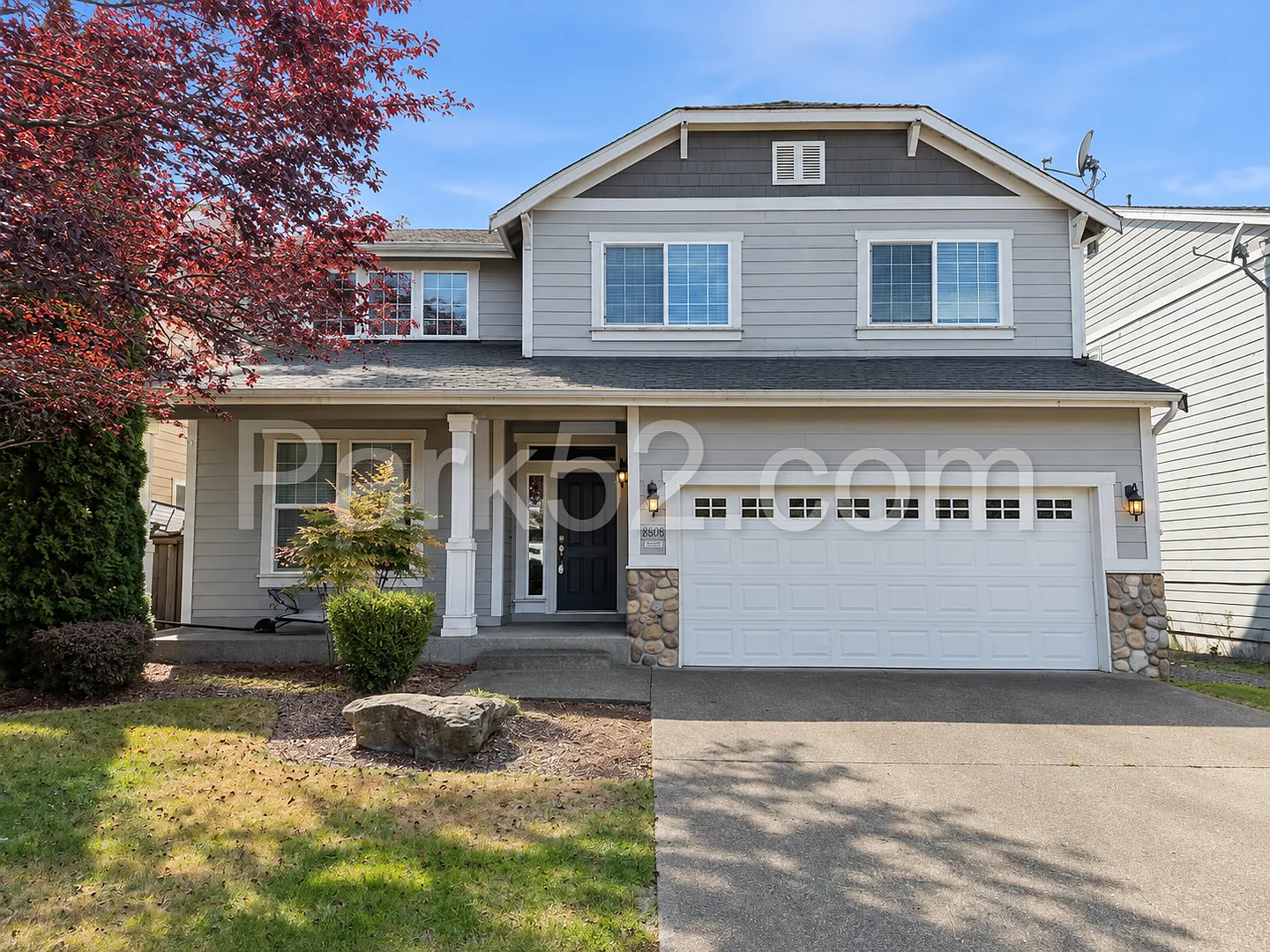Spacious 4 Bedroom 2.5 Bath Puyallup Home with Office and Additional Bonus Room! — Photo 2