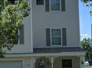 72 Oxford St, Cranston, RI 02920