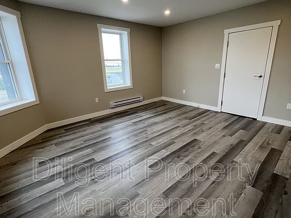 4th image of 2307 Elm Tree Rd #3