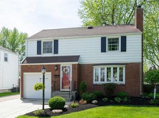 261 Ridgewood Dr, Amherst, NY 14226