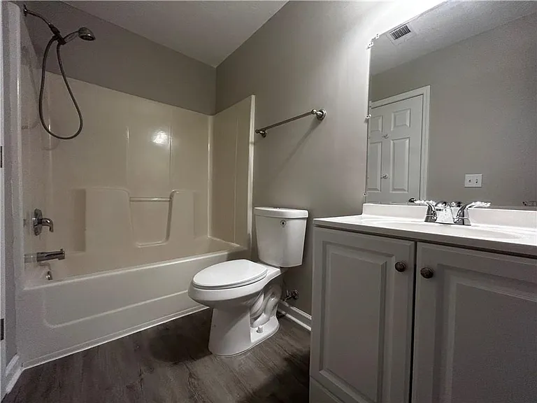 249 Deerfield Ct — Photo 13