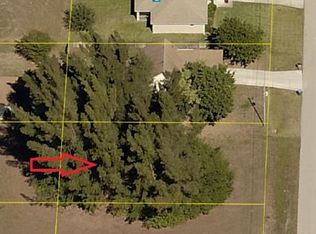 1830 NW 5th Pl, Cape Coral, FL 33993