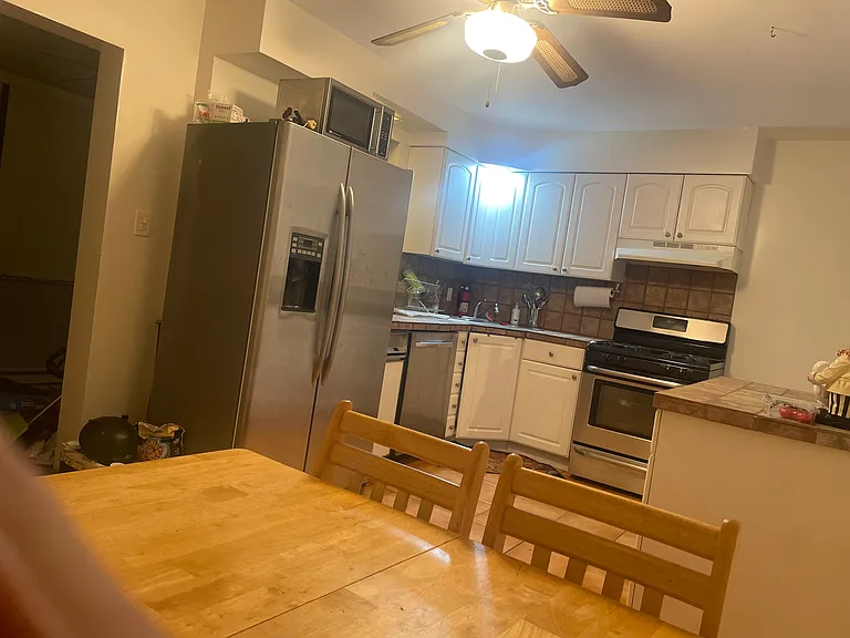 1326 Brummel St #1E — Photo 6