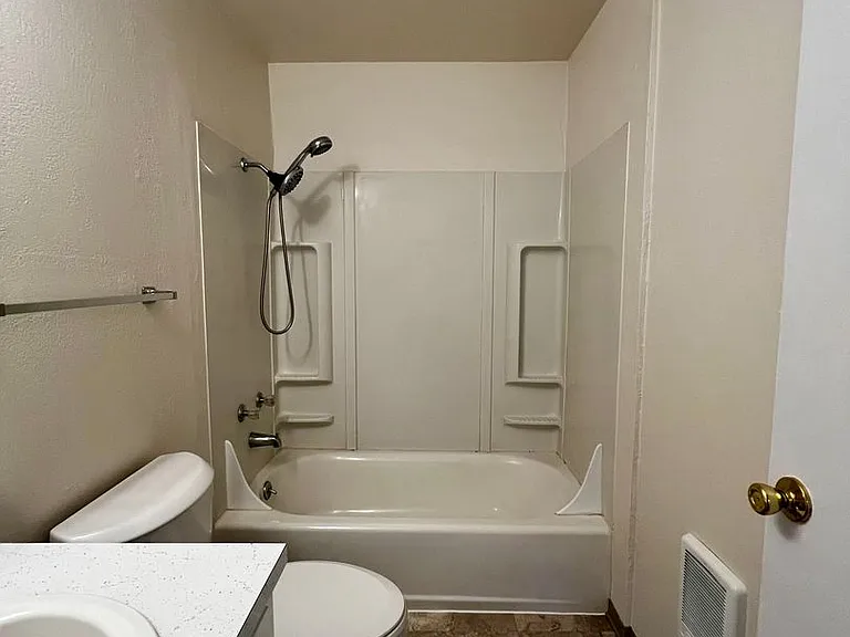 4212 3rd St — Photo 21