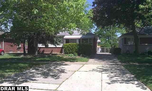 1st image of 29575 Tamarack Dr