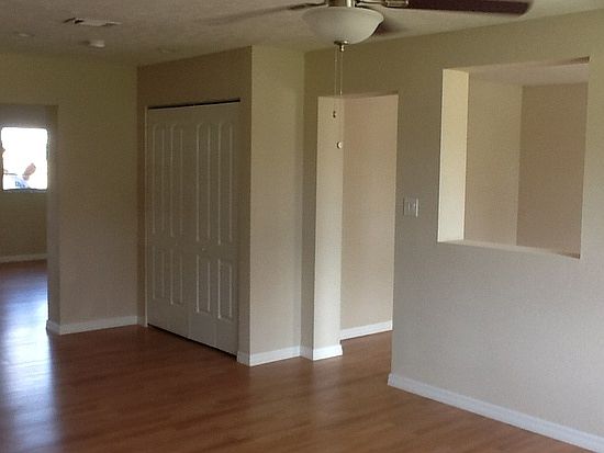 3rd image of 1812 E Ohio St