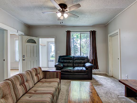 4th image of 1008 9th St E