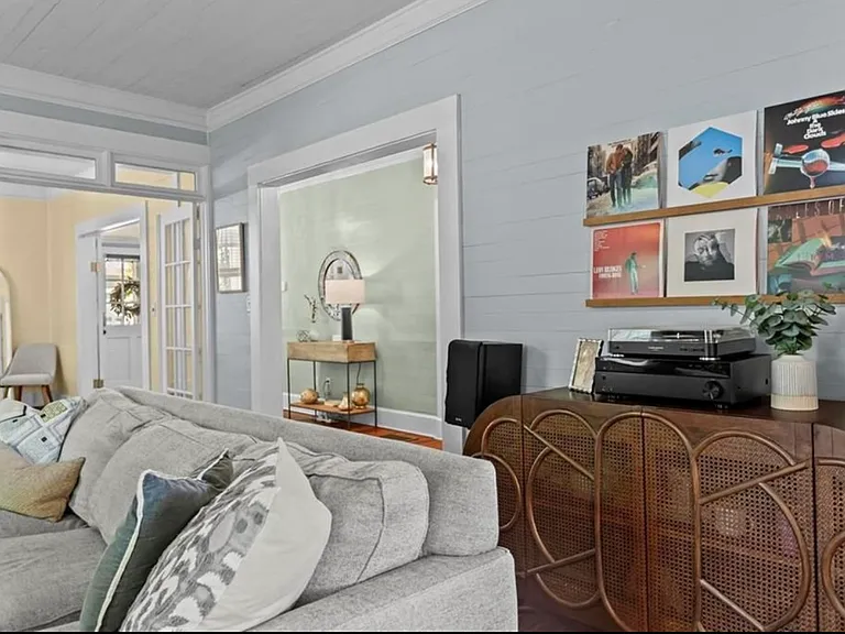 235 Powell St SE — Photo 12