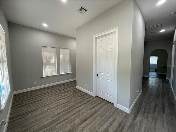 4th image of 2215 E 4th Ave