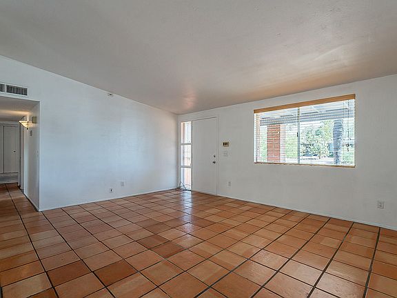 4th image of 7971 N Jensen Dr