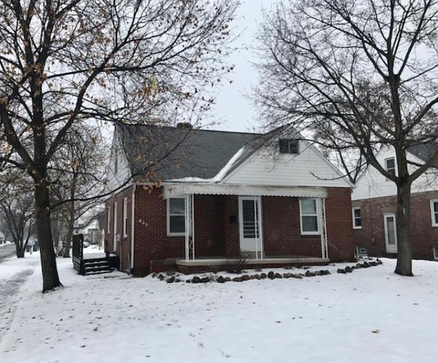 1st image of 839 Washington Ave