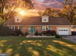 6465 Warren C Eller Dr, La Plata, MD 20646