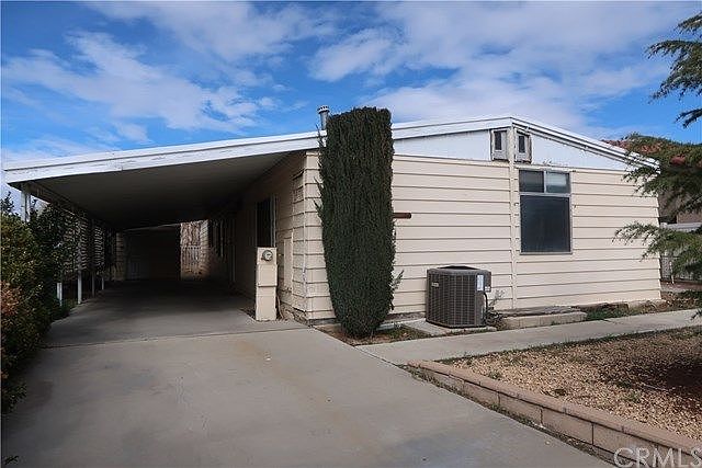 1st image of 16334 Camelback Dr