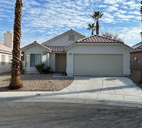 2nd image of 4404 Norte Cir