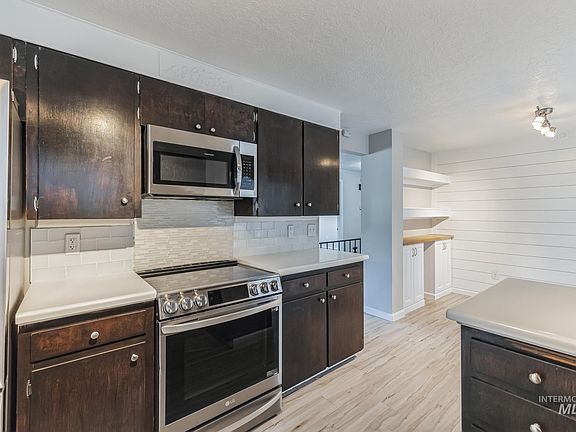 5th image of 3540 N Kingswood Dr