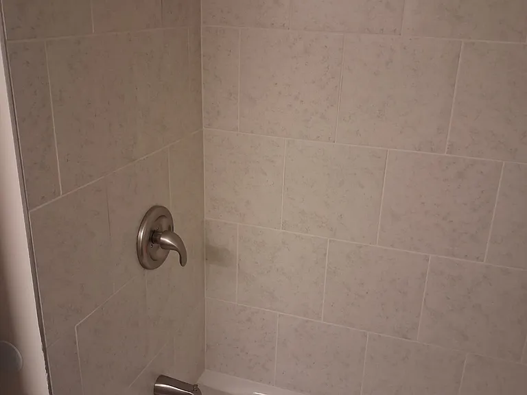 607 Courtland Ave — Photo 7
