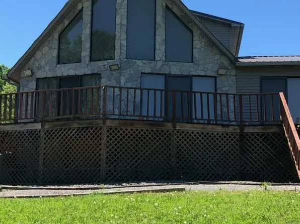 550 Skyline Ln, Holladay, TN 38341