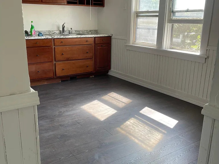 112 Schuele Ave #2 — Photo 6