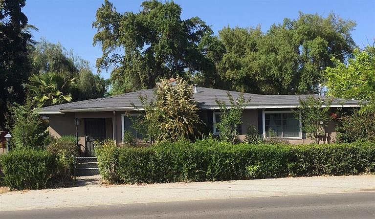 1st image of 4808 N Fruit Ave