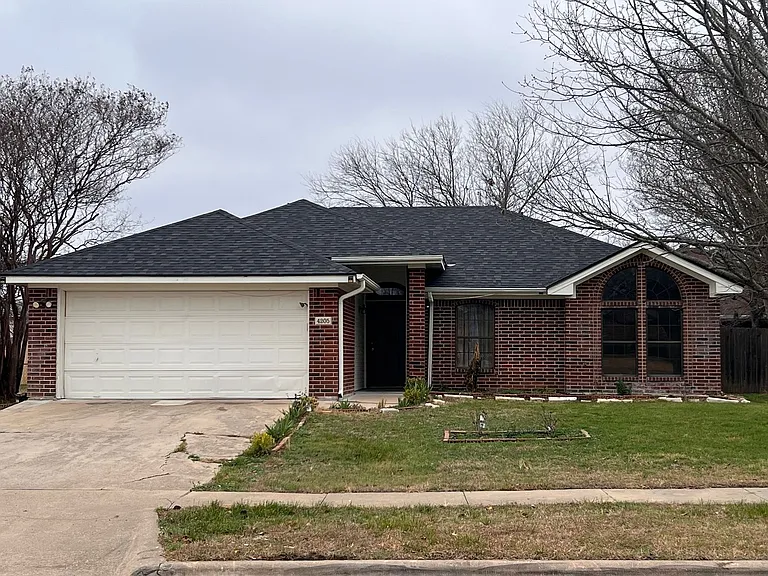 4205 Bluestem Ln — Photo 1
