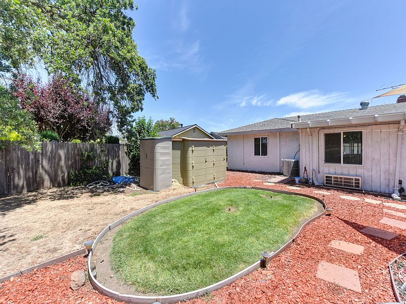 1st image of 1216 Sheffield Way