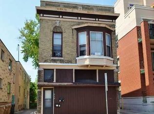 548 W Main St APT 1, Madison, WI 53703