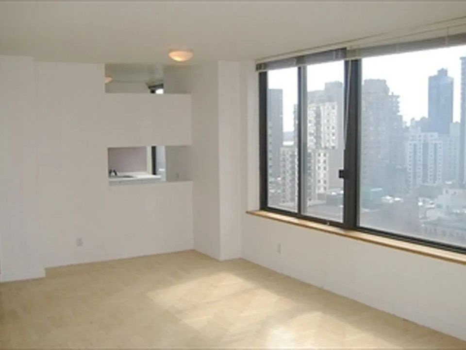 1st image of 300 E 93rd St APT 21A