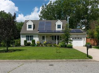 262 Outboard Ave, Manahawkin, NJ 08050