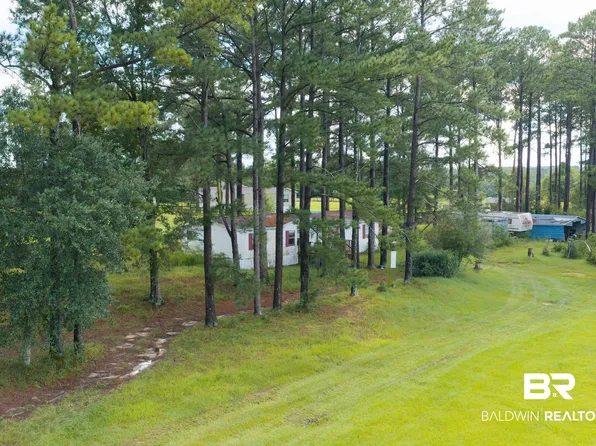 27695 Oakberry Ct, Robertsdale, AL 36567