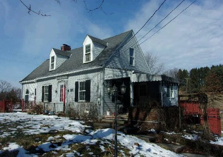 515 Mill St photo 1