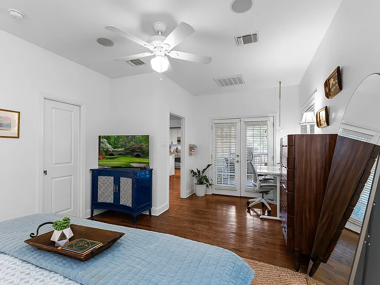 3305 Harris Park Ave — Photo 23