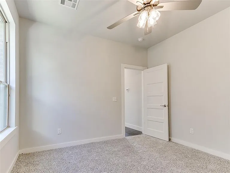 11400 NW 109th St — Photo 30