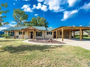 113 Rocking Chair Ranch Rd, Trinidad, TX 75163