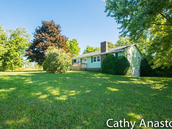 2nd image of 15990 Algoma Ave NE