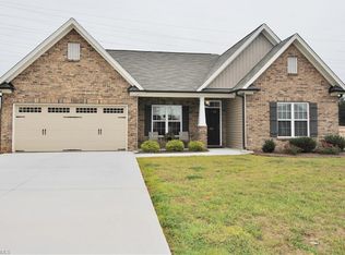 221 Bald Cypress Dr, Winston Salem, NC 27127