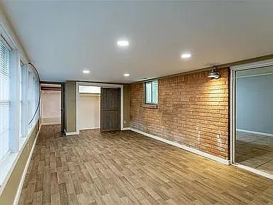 203 Frances St — Photo 5